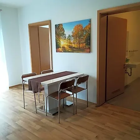 Jura Hotel 3*