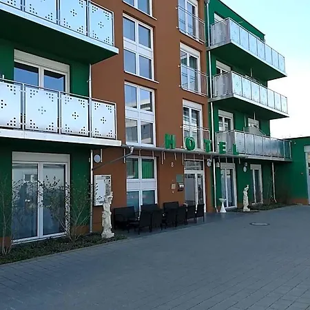 Jura Hotel 3*