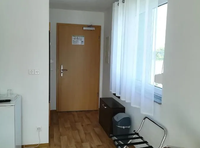 Jura Hotel 3*